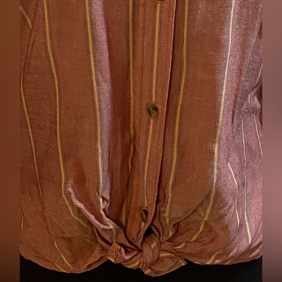 American Eagle-NWT- Mauve-Size XS- Long Sleeve Button Down-Front Tie -Oversized - Picture 6 of 11